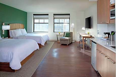 Standard Queen Room