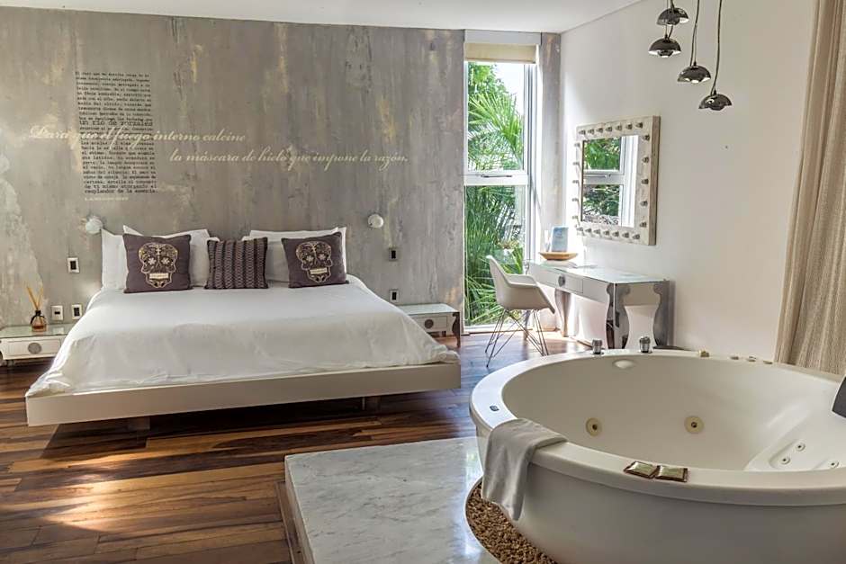 Be Playa Hotel Boutique & Rooftop Bar