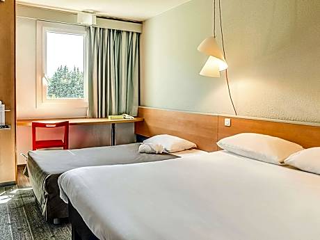 Standard Room with 1 double bed and sofa bed