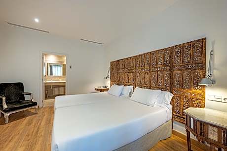 JUNIOR RESIDENCE 2ADULTS+2CHILDREN