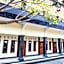 OYO Life 93155 Wisma Sarah