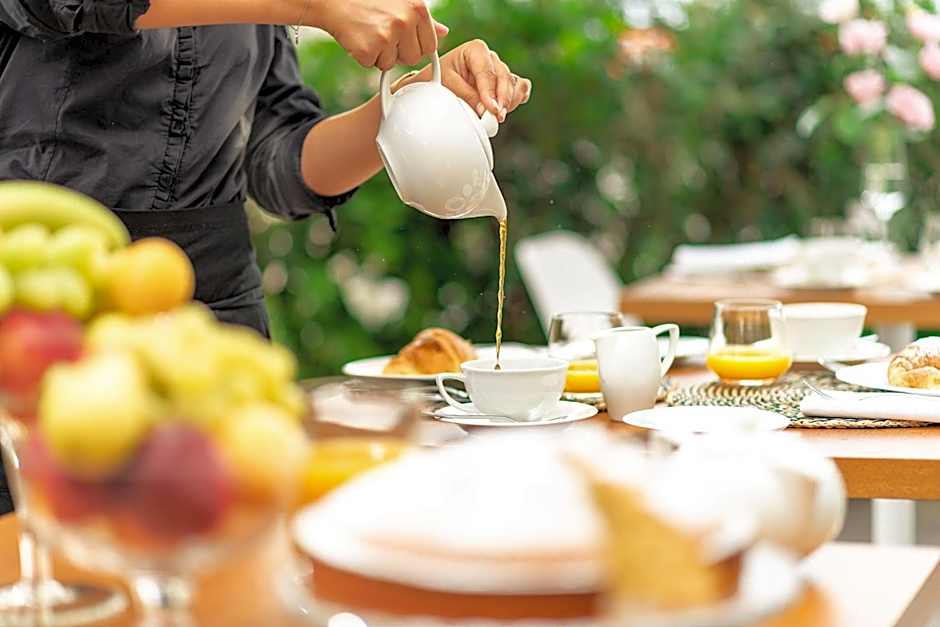 Palace Lido Hotel & Suites