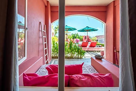 Grande Pool View - for Cool Adults Only