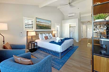 King Room with Balcony