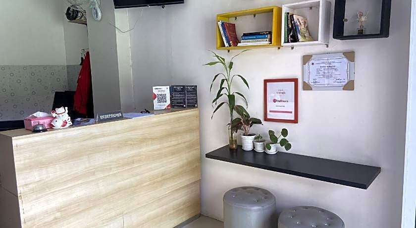 RedDoorz near RSUD Margono Purwokerto 3