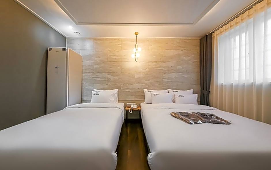 Photo 1 of 6 of 2 Beds