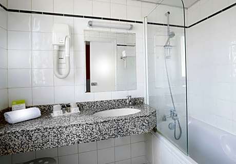 Superior Double Room (1 Queen Bed)
