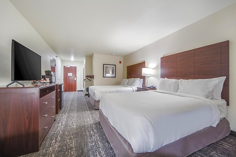 Cobblestone Hotel & Suites - Cozad