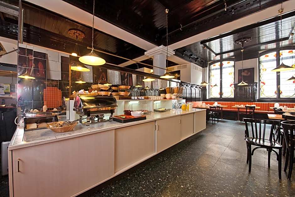Hotel Ahl Meerkatzen Koln
