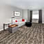Hawthorn Suites by Wyndham Oklahoma City Airport Fairground