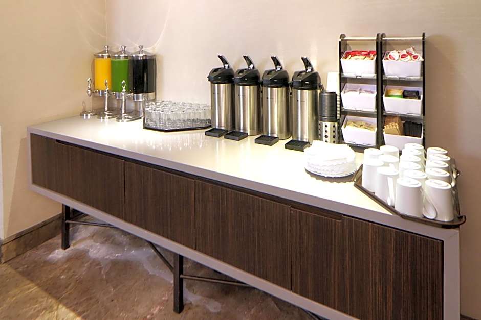 Holiday Inn Express & Suites Monterrey Valle By IHG