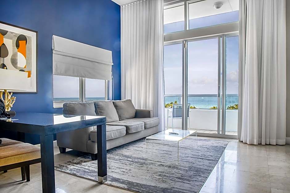 Photo 1 of 4 of Suite, Ocean front