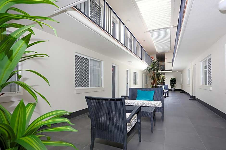 Southport Motel & Apartments