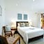 Candlewood Lodge