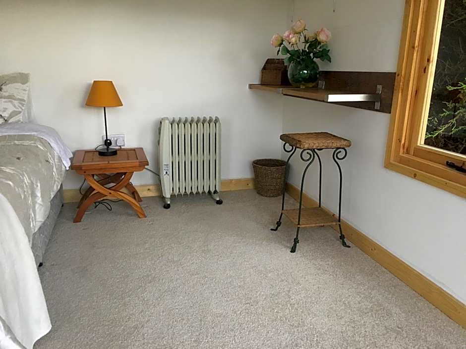 Rie's Retreat - The Emerald room