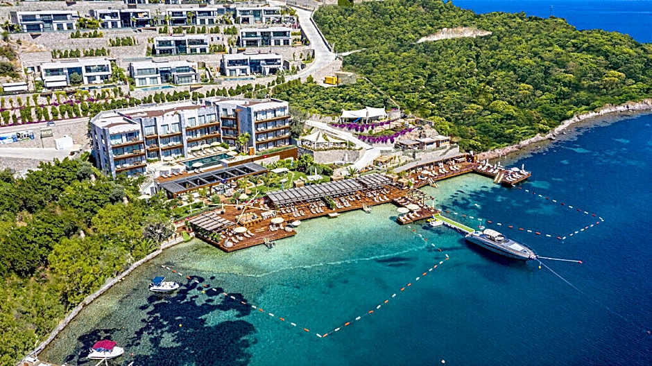 Mare Deluxe Residences  & Villas