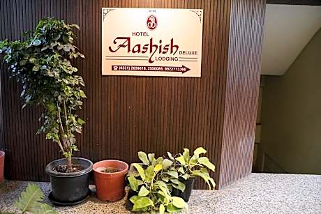 Hotel Aashish Deluxe Lodging, Kolhapur