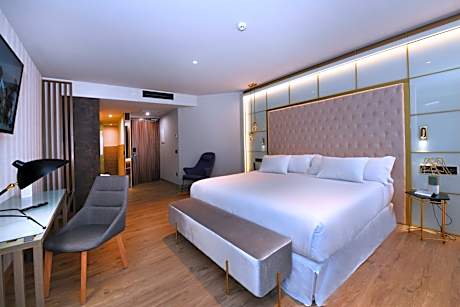 Deluxe Room (1 adult)