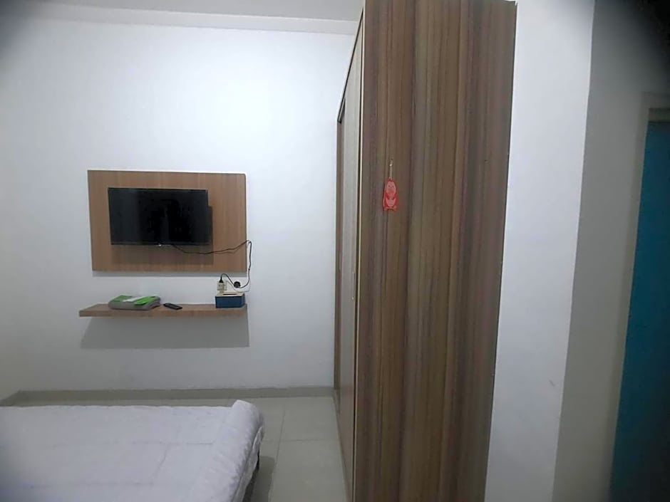 OYO 93870 Damai Guest House Cirebon