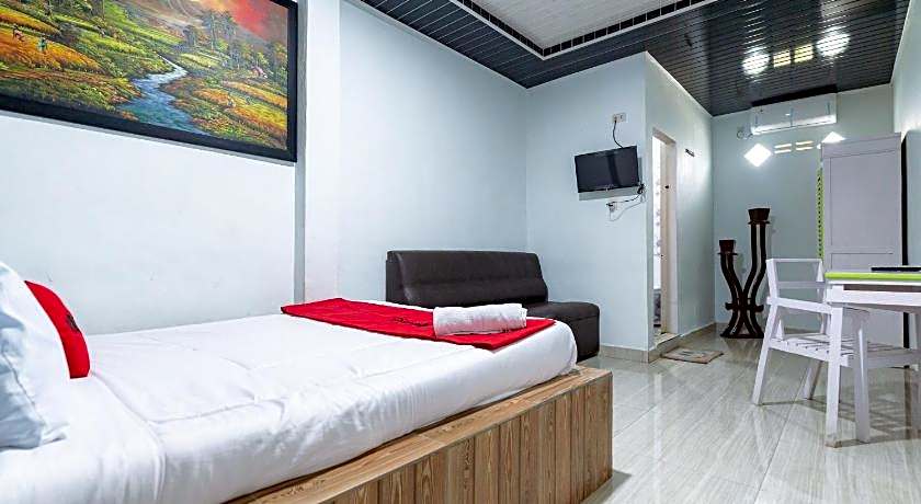 RedDoorz near Universitas Simalungun Pematangsiant