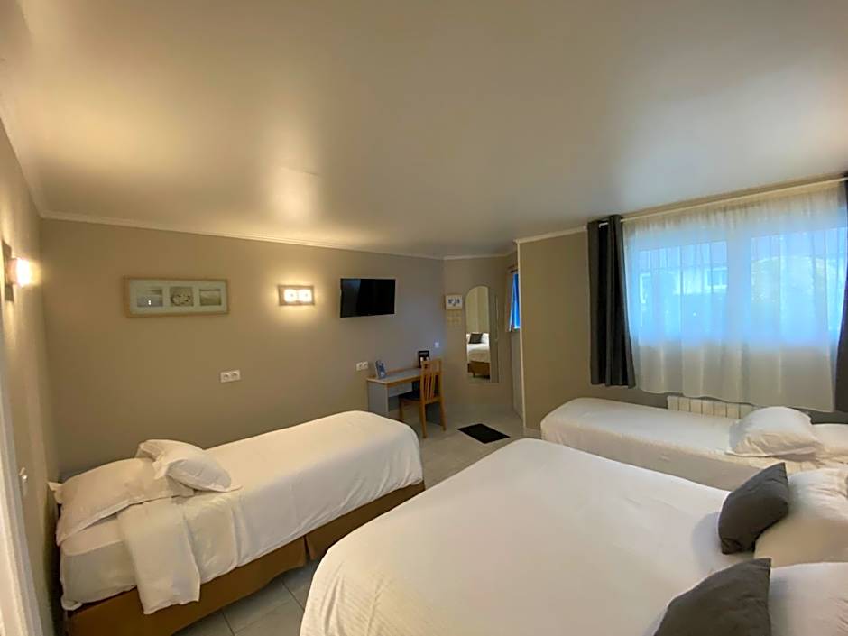 Contact hôtel - Hôtel Les Bleuets & SPA