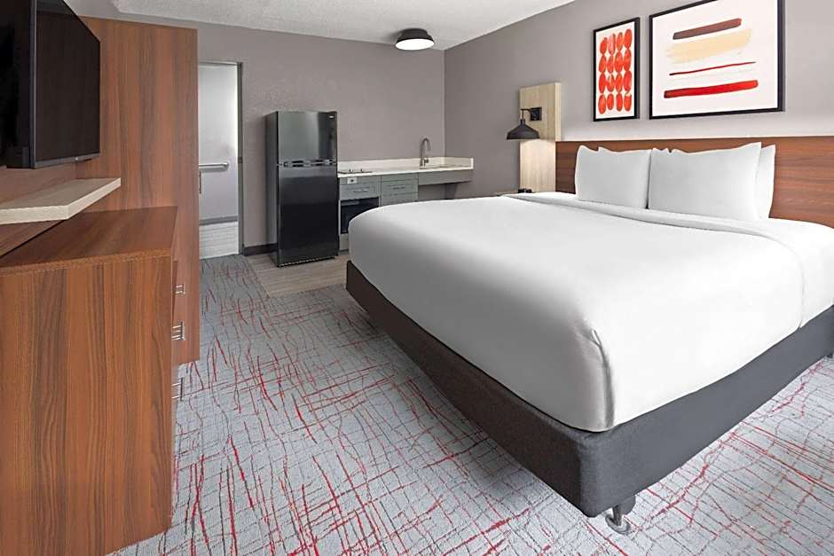 Hawthorn Extended Stay by Wyndham Columbia / Ft. Jackson