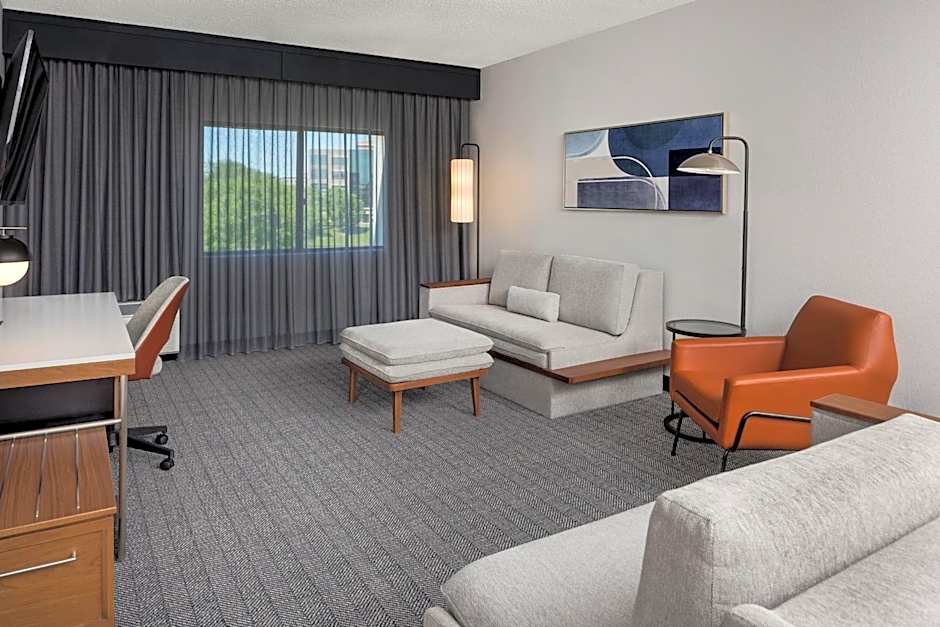 Courtyard by Marriott Charlotte Ballantyne