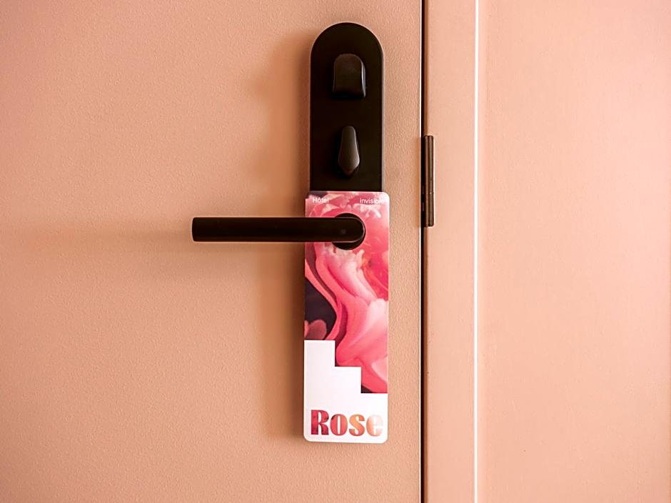 Rose Hôtel Invisible