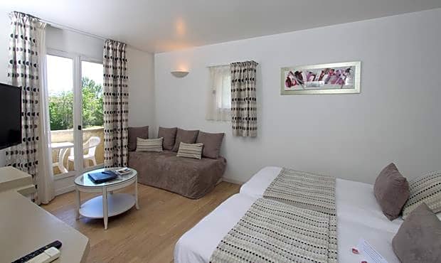 Val Baussenc, The Originals Relais
