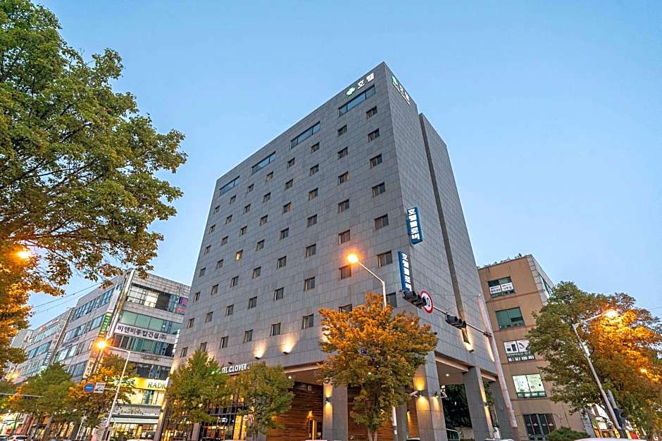 Hotel Clover
