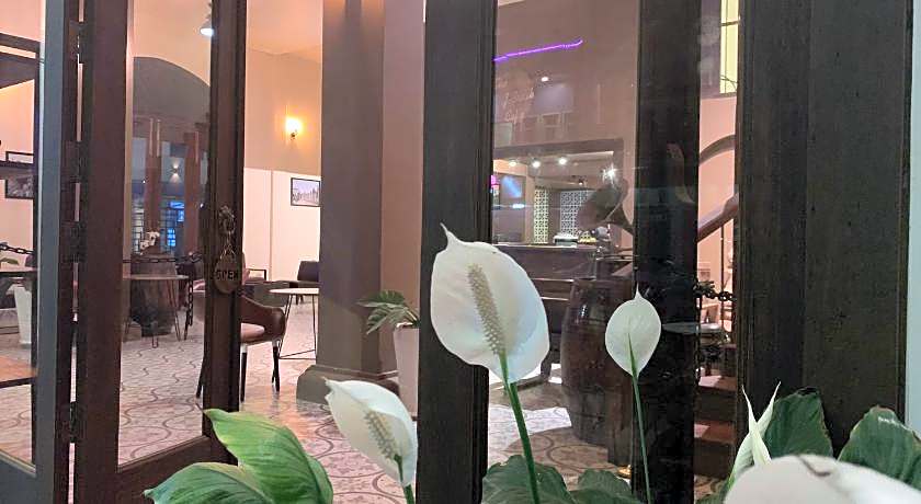 The J Break Boutique