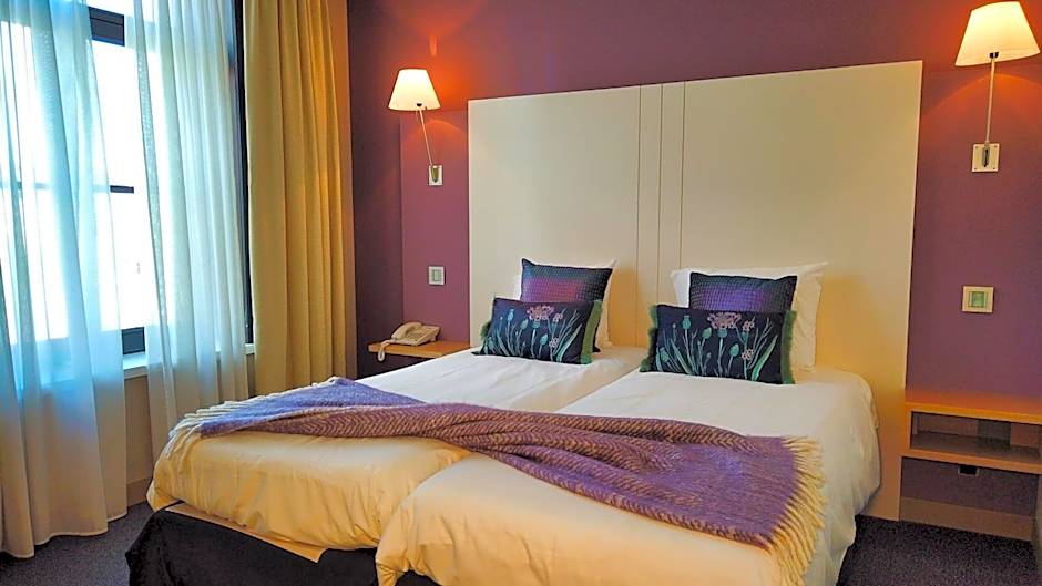 Hotel Bliss