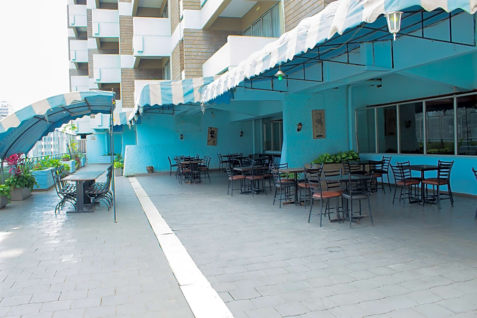 Chester Hotel & Suites