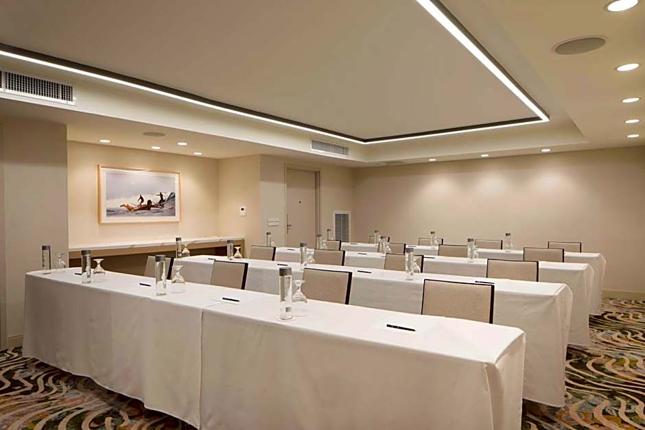 Hilton Santa Monica Hotel & Suites