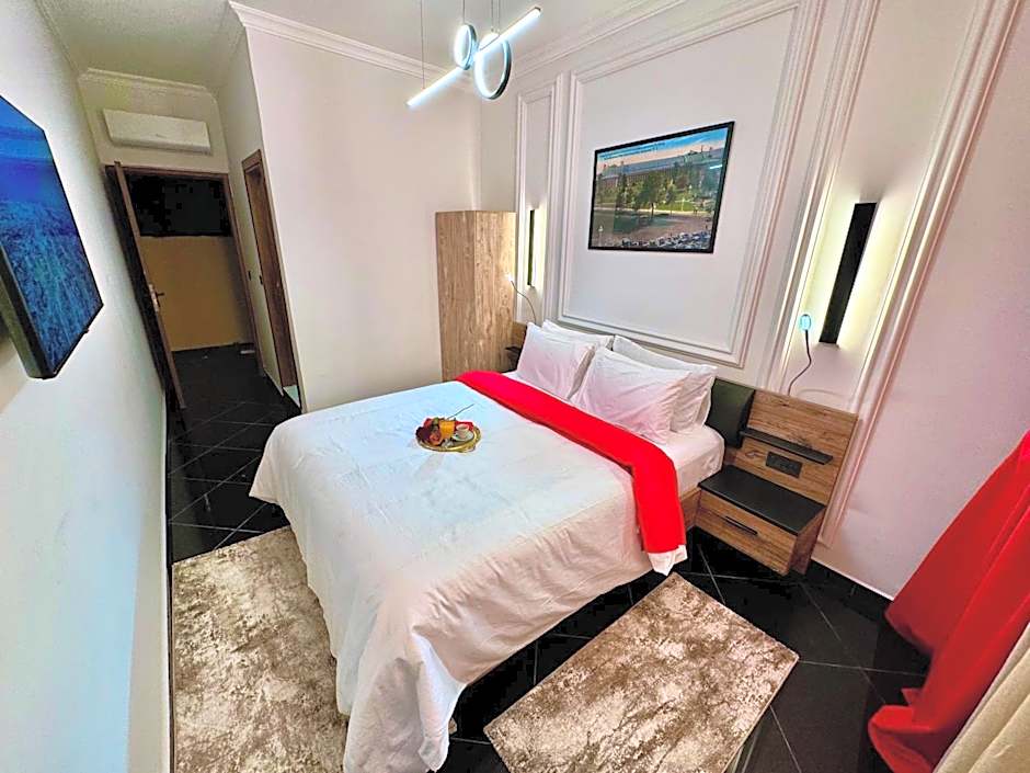The Hotel Syracuse