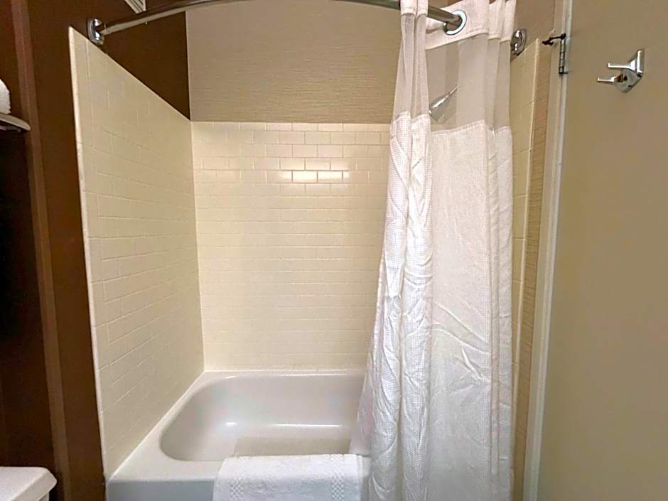 SureStay by Best Western Bismarck