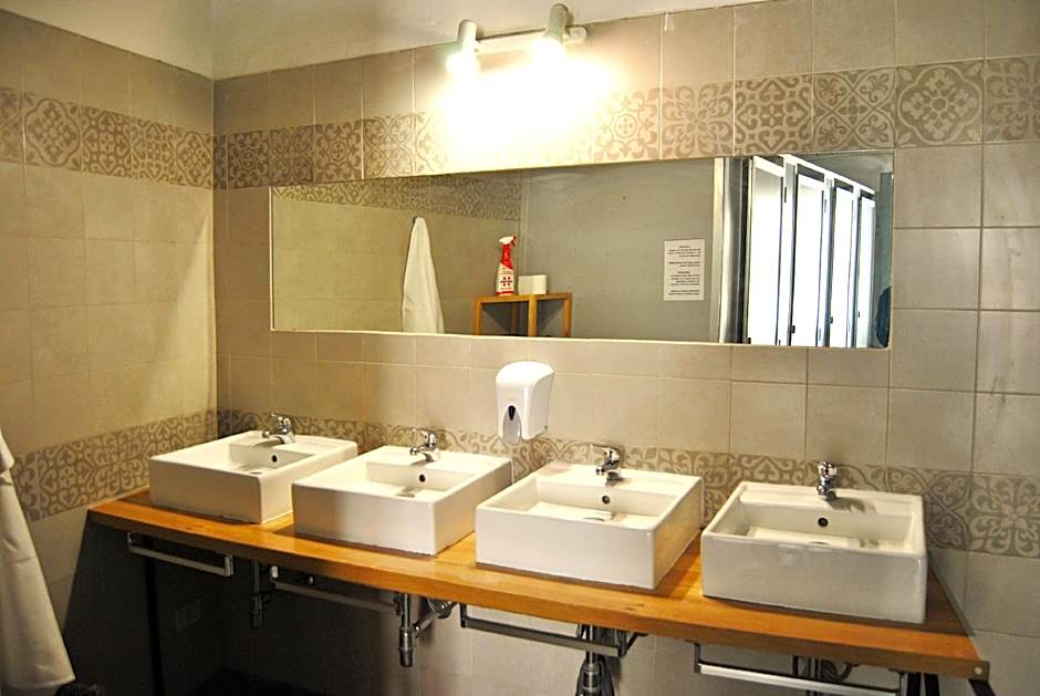 Balarm Hostel