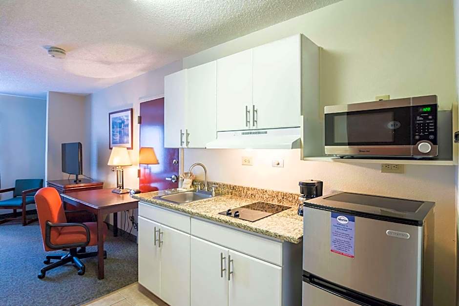 Studio 6 Duluth GA Near Gas South District