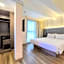 Citin Sukhumvit 11 Nana Bangkok by Compass Hospitality