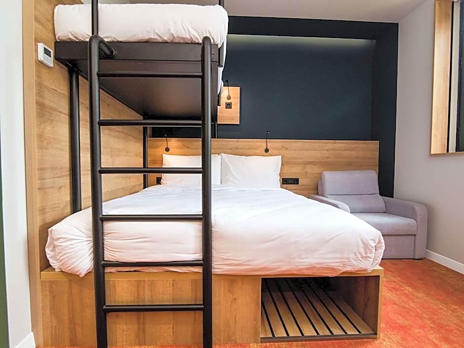 greet Tbilisi Center