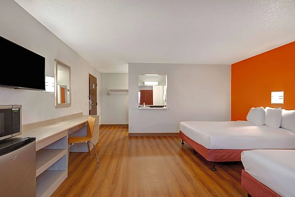 Motel 6-Lakeville, MN - South - Lakeville