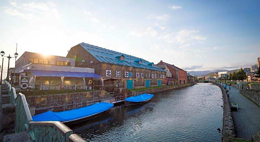 Otaru Tap Room & Hostel