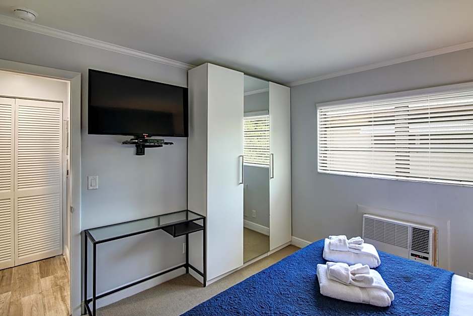 May-Dee Suites in Florida