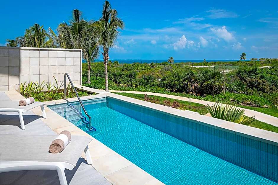 Catalonia Grand Costa Mujeres All Suites & Spa