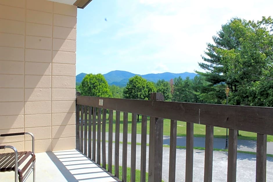 Highland Manor Inn