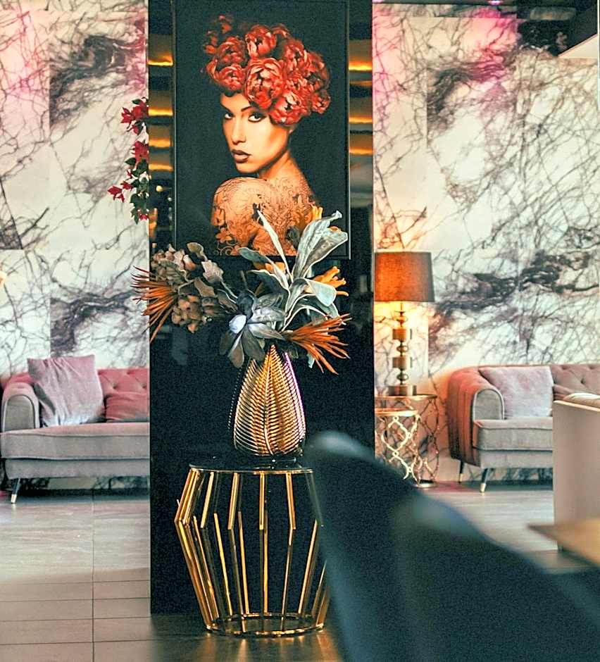 The Ciao Stelio Deluxe Hotel (Adults Only)