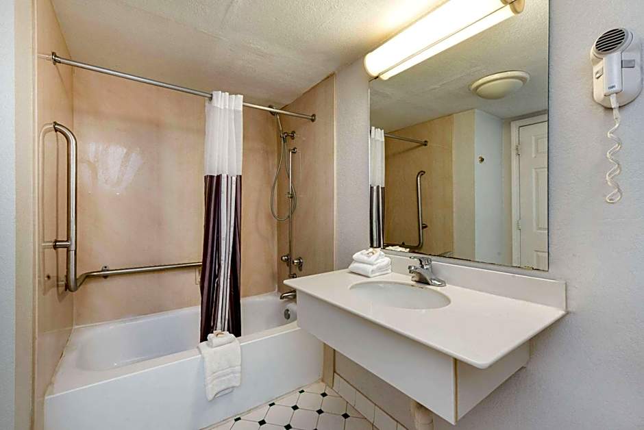 La Quinta Inn & Suites by Wyndham Bossier City