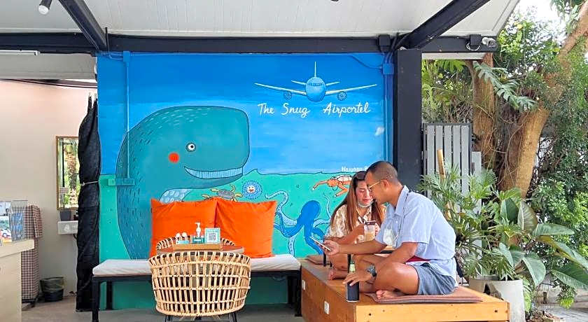 The Snug & The Sierra Airportel