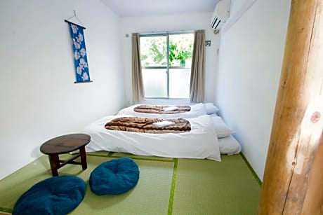 【Japanese-Style Room with Shared Bathroom】 for 2 person