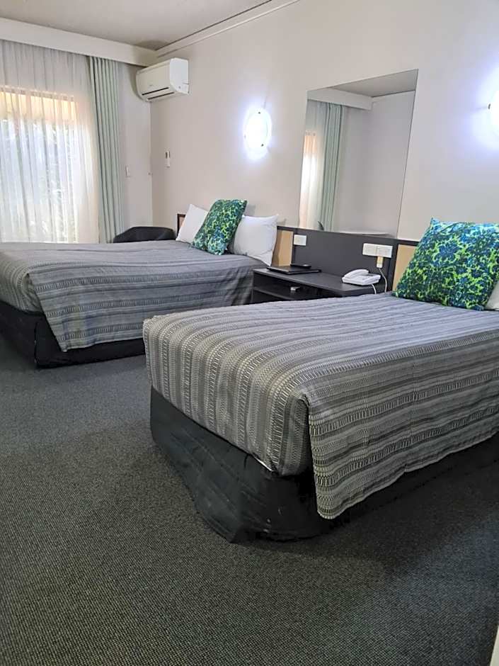 Belconnen Way Hotel & Serviced Apartments